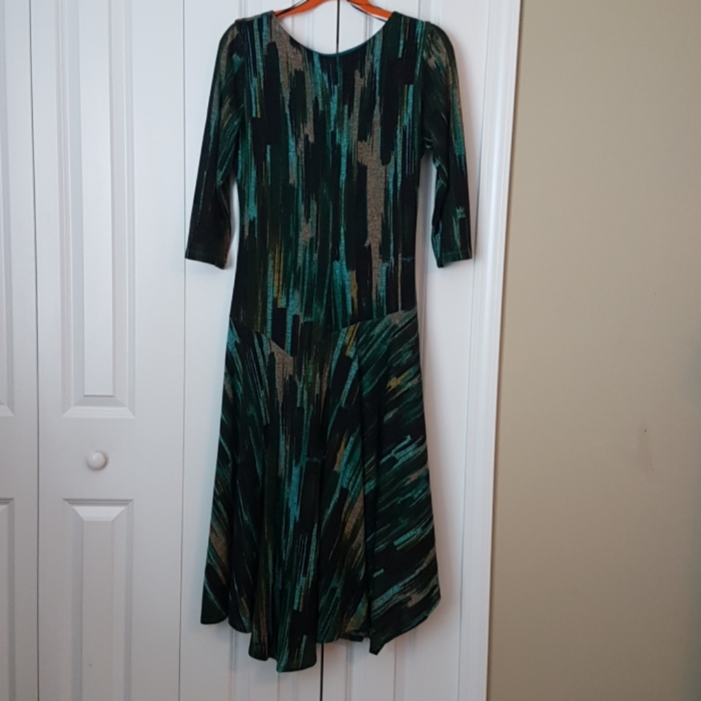 Dress - Picture 6 of 6